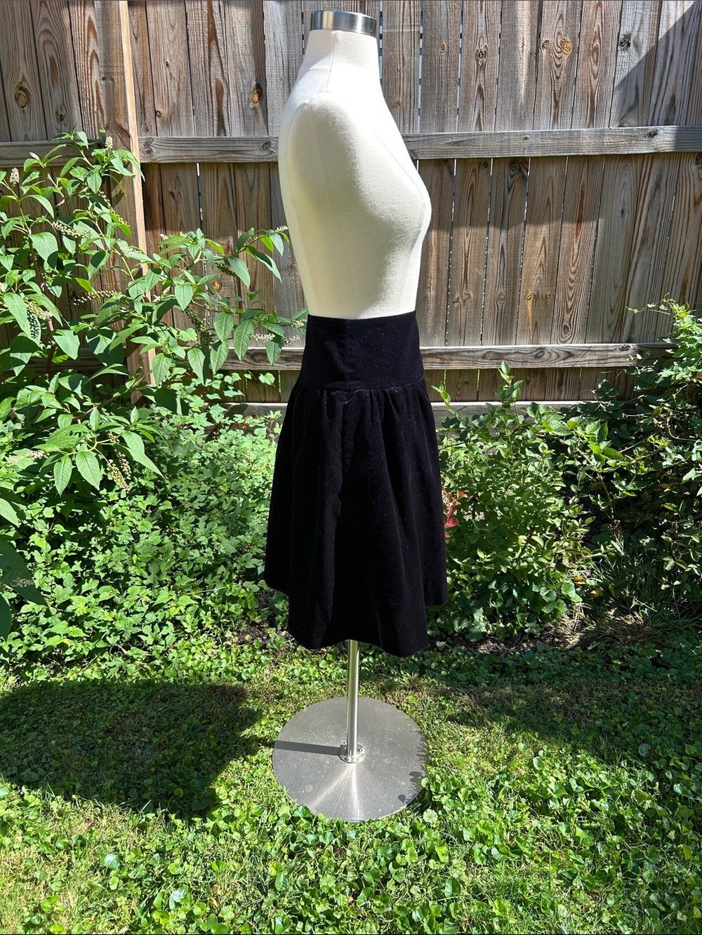 Vintage Ralph Lauren Dark Eggplant  Velvet Skirt Size 4 - Picture 3 of 10